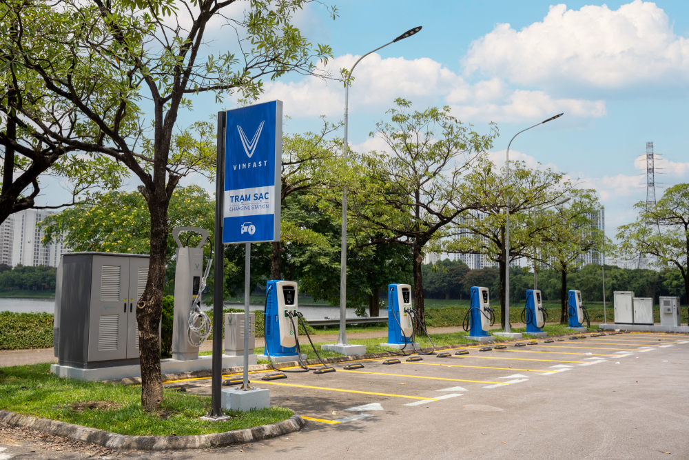 V-GREEN TIÊN PHONG TRIỂN KHAI MÔ HÌNH TRẠM SẠC NHƯỢNG QUYỀN TẠI VIỆT NAM